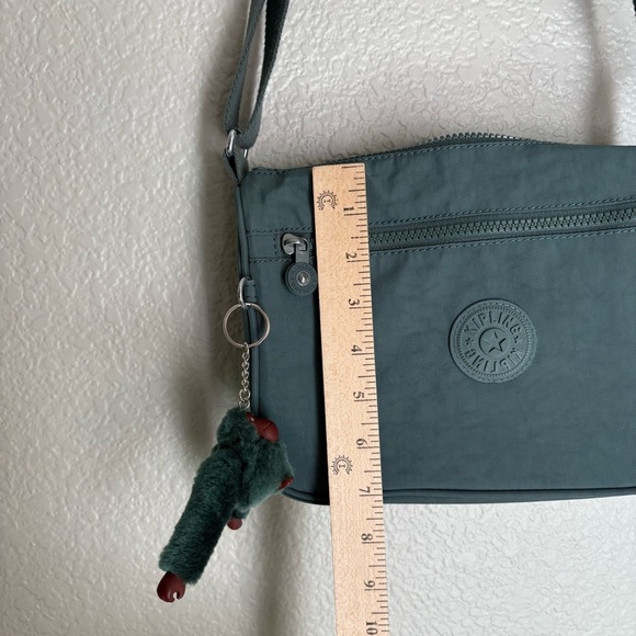 Kipling CALLIE CROSSBODY BAG Light Aloe Tonal Messenger Bag EUC - Picture 3 of 10